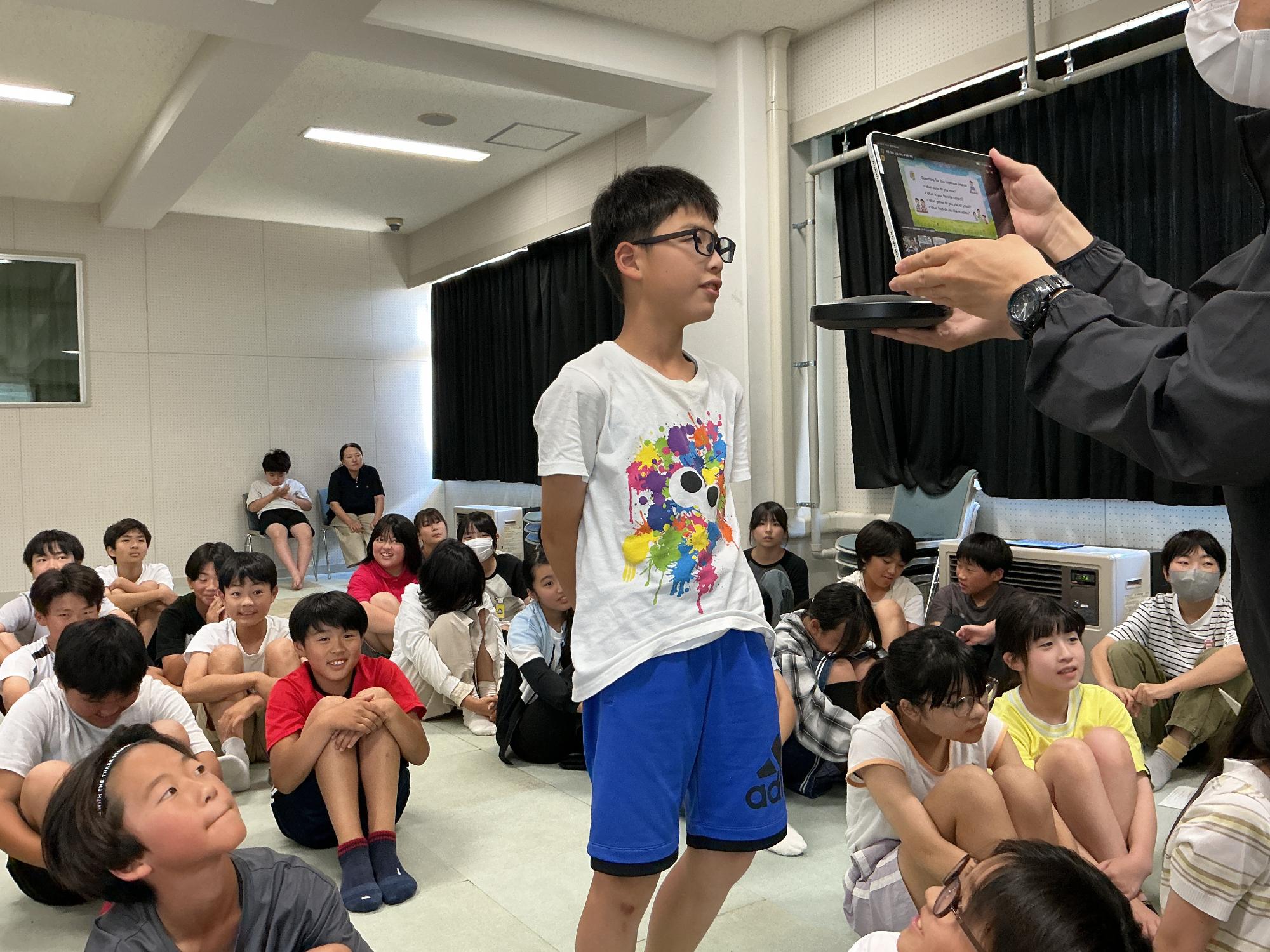 質問の様子